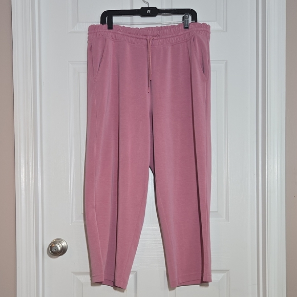 Athleta Pants - Athleta Dusty Pink Relaxed Athletic Pants Pockets 1X